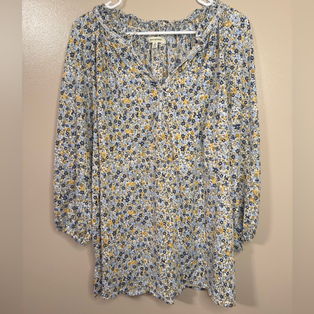 NWOT Max Studio Floral Boho Print Blouse
